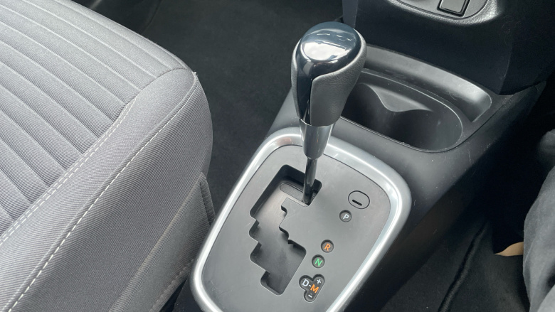 Toyota Yaris 1.5 VVT-i Icon 5dr CVT Petrol Hatchback